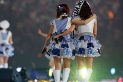 DOCUMENTARY of AKB48 NO FLOWER WITHOUT RAIN@͗܂̌ɉH@\/