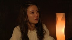 #06 アロマオイルを売る女