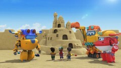 #15 特大サイズの砂の城