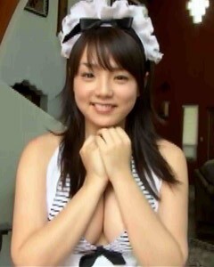 #11 篠崎愛｢ﾊﾞｲﾄ中｣