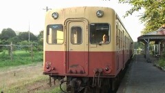 小湊鉄道 車窓の向こうは田園風景（千葉）
